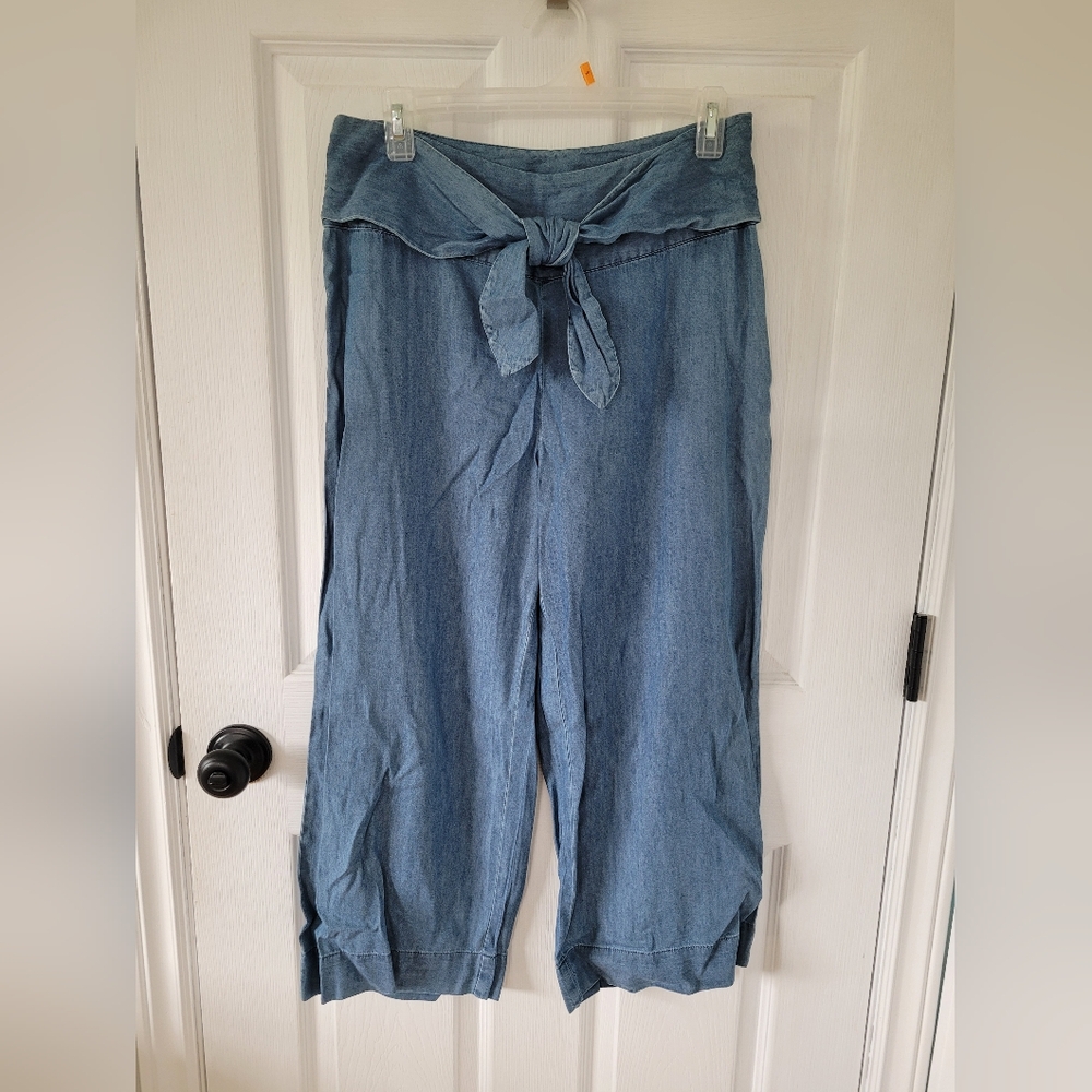 Casual Cropped Blue Pants